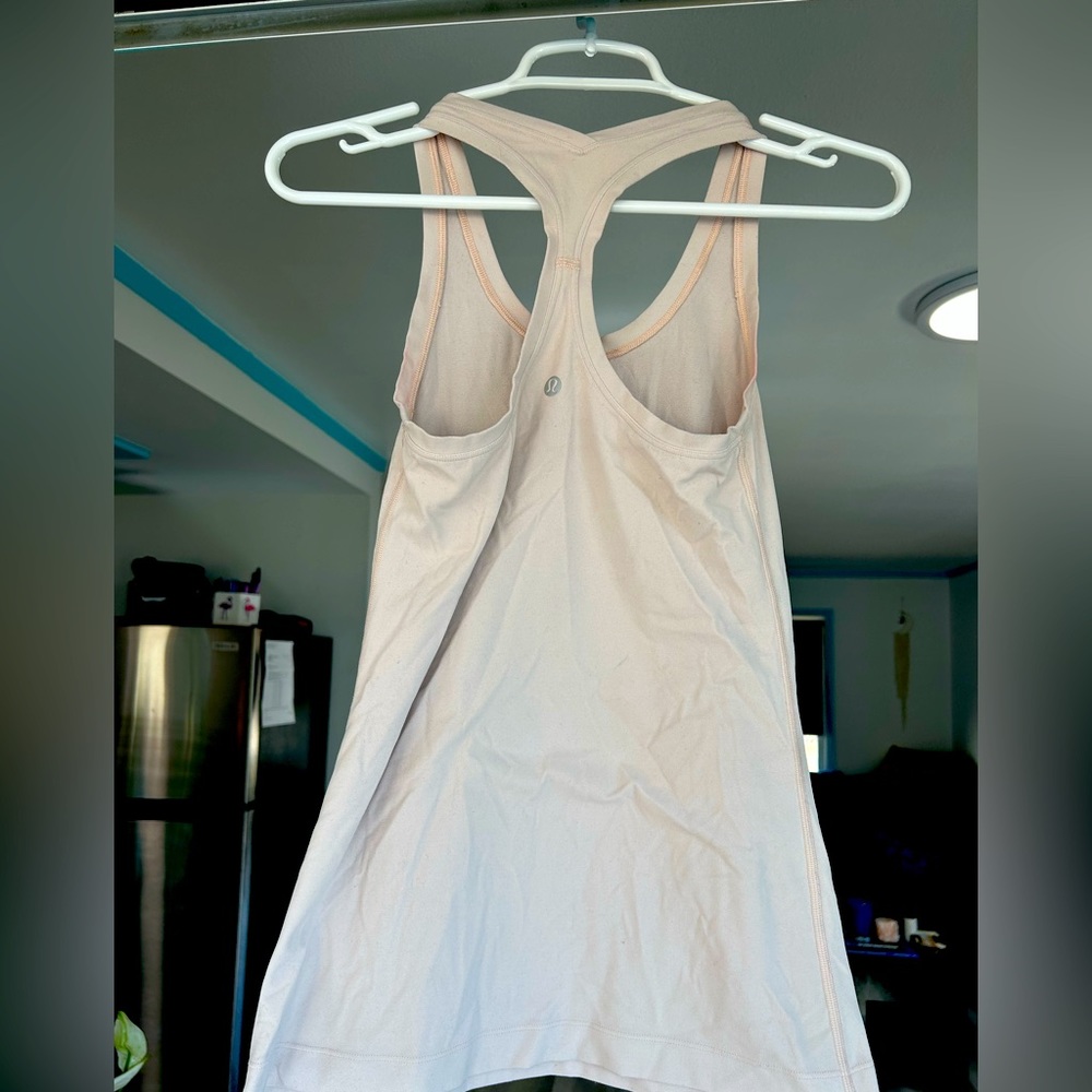 Women’s Lululemon Athletica T-shirt.